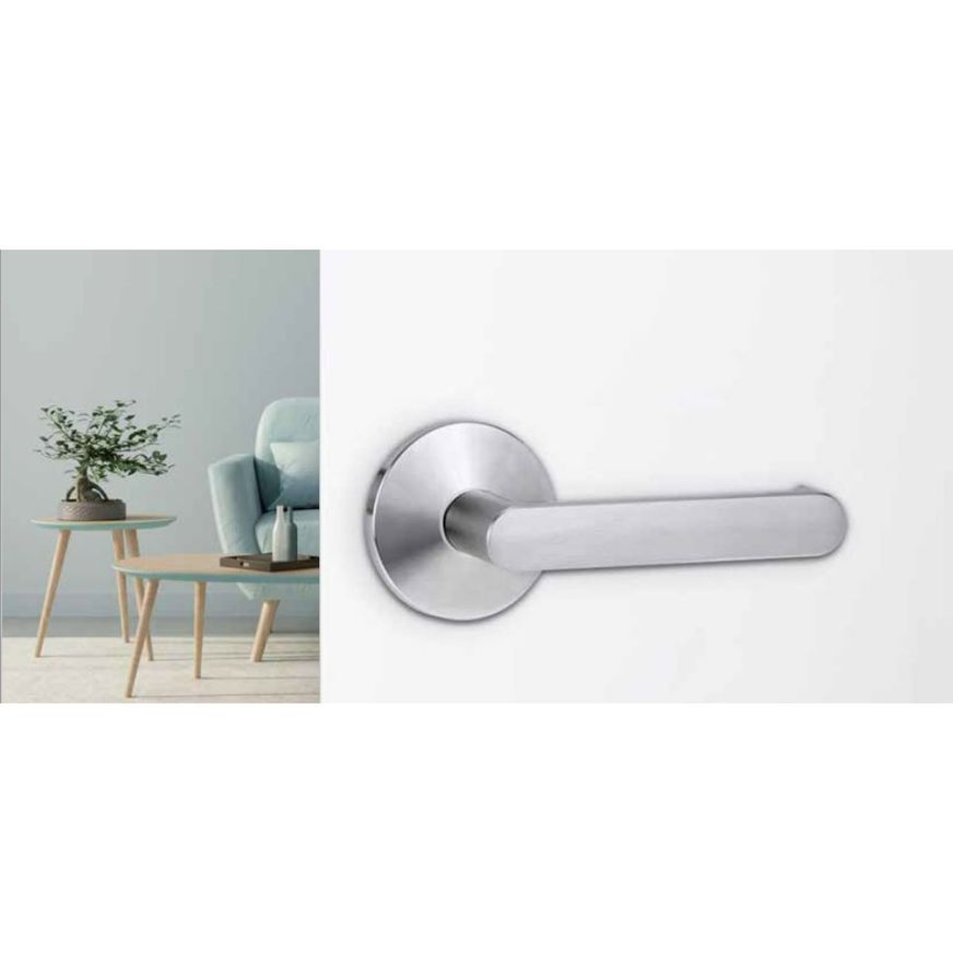 Lockwood 1360 Series Brass Round Rose Door Handles
