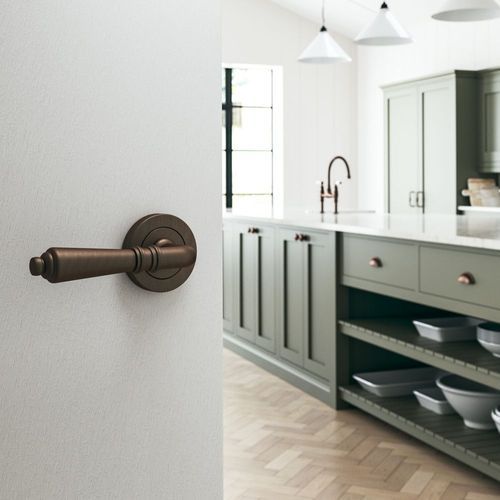 Iver Sarlat Door Lever Handle on Round Rose