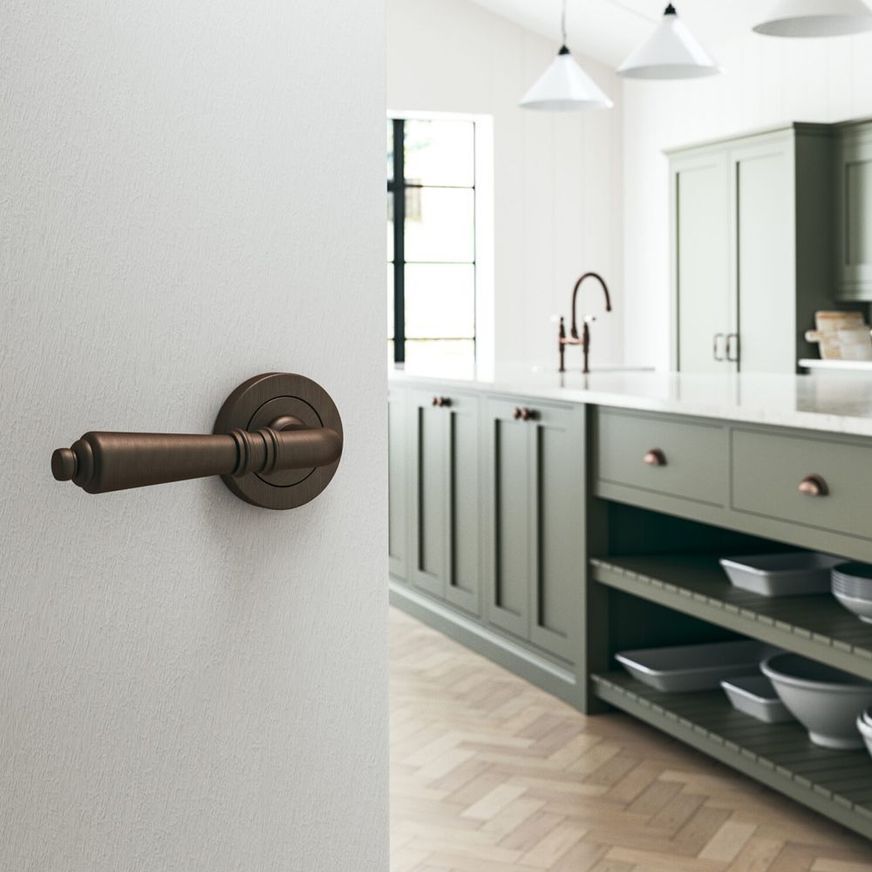 Iver Sarlat Door Lever Handle on Round Rose