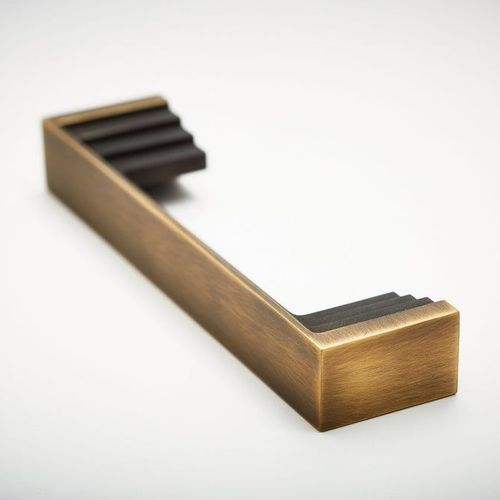 Step 01 Cabinet Handle / Drawer Pull