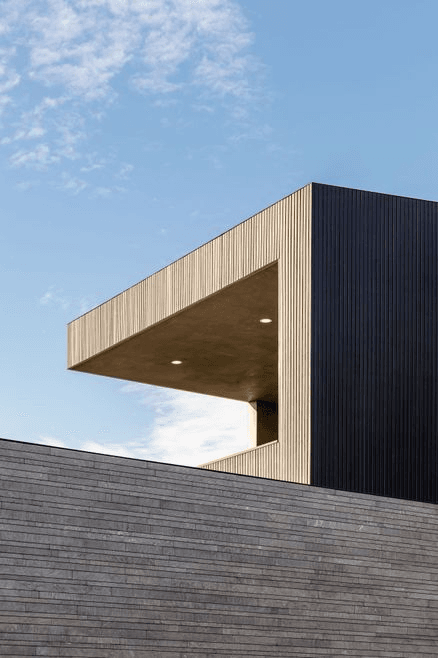 Eco Outdoor Linear Stone Wall