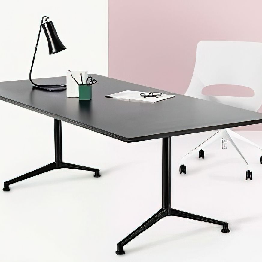 U.R Table by ThinkingWorks