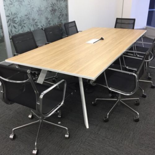 Leila Desk Range