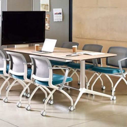 Plateau Meeting Table