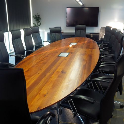 Bespoke Solid Wood Tables
