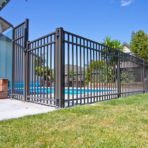 Contemporary Pool Fencing