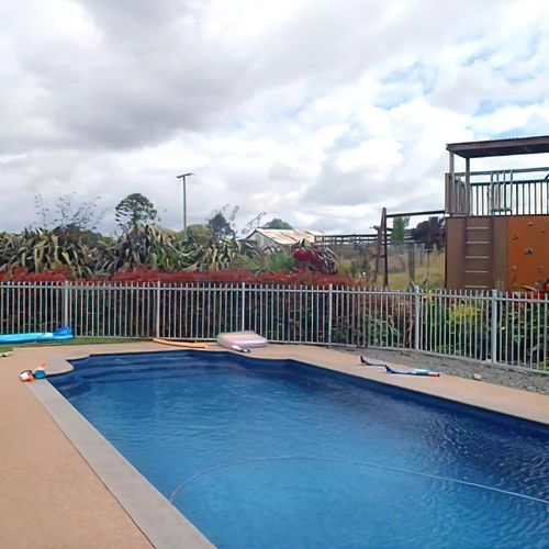 Balmain - Tubular Pool Fence