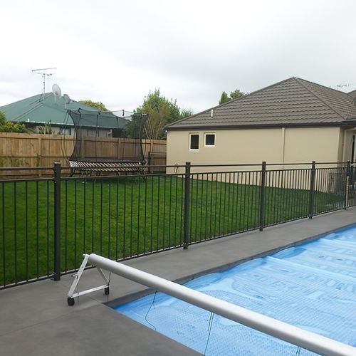 Edinburgh - Tubular Pool Fence