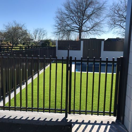 Taranaki - Tubular School Fence