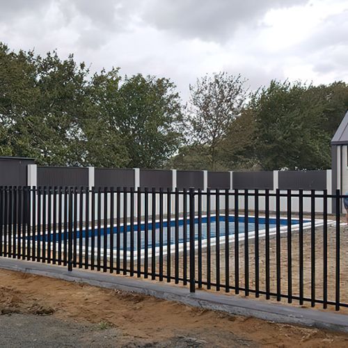 Taranaki - Tubular School Fence