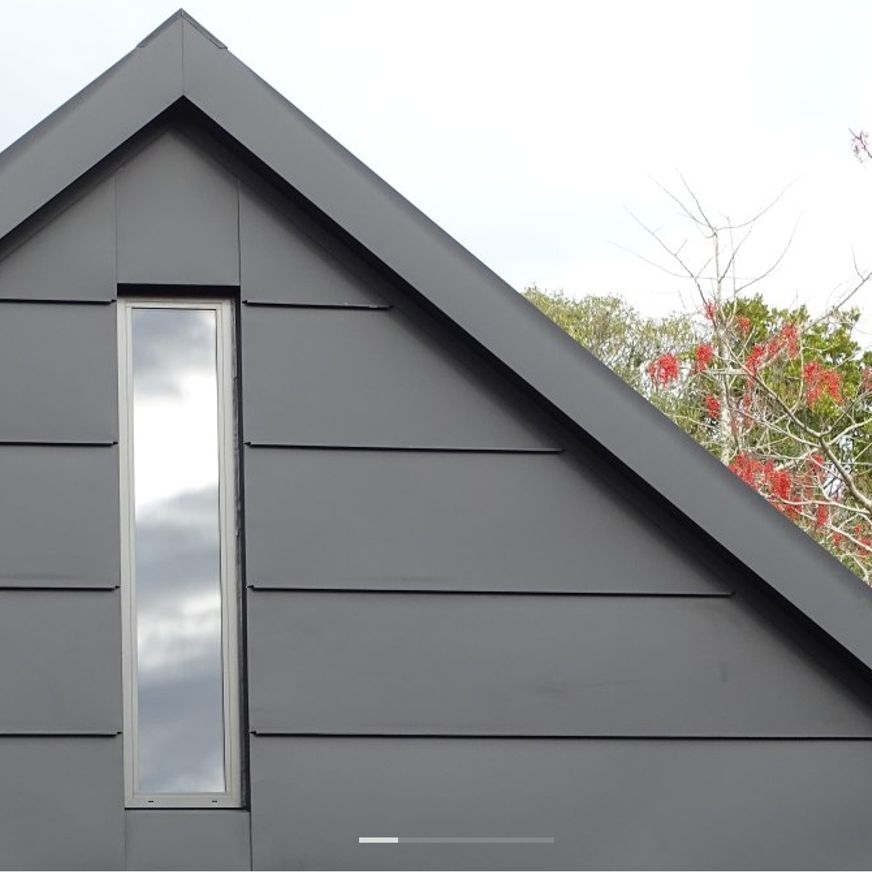 Smart Tray Flat Lock Cladding