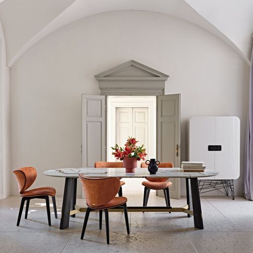Medison Table