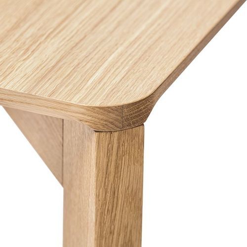 Lasu Dining Table - Natural Oak - by TON