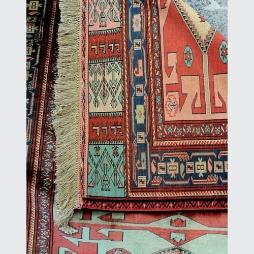 Caucasian 5 Medallion Rug 144x104cm