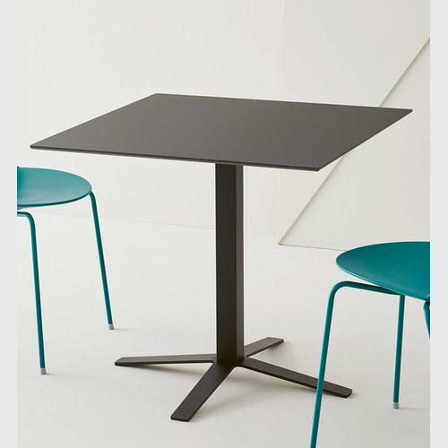 Stay On Table