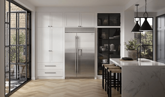 Classic Series Side-by-Side Refrigerator/Freezer