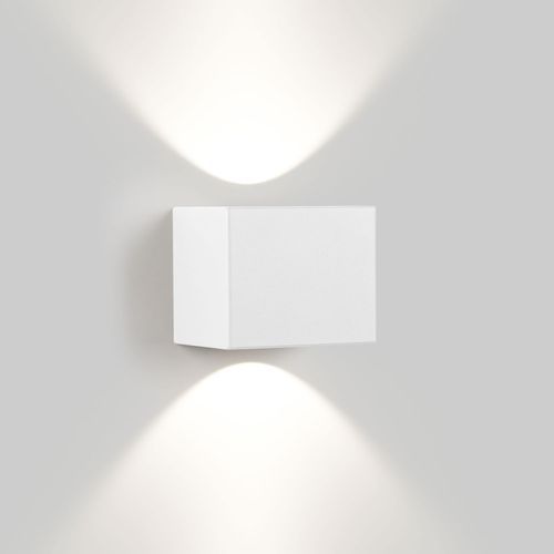 Tiga LED Wall Light by Delta Light