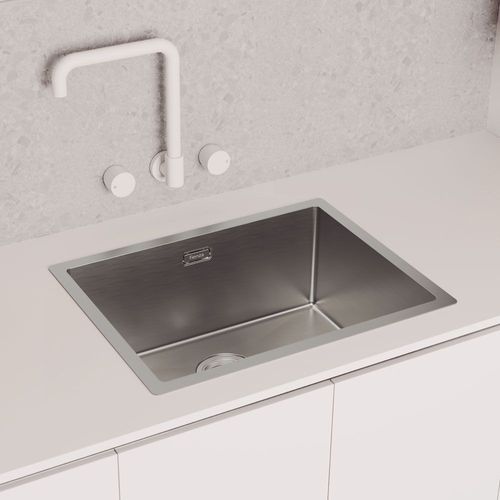 Kaya Squareline Wall Set, Round Taps