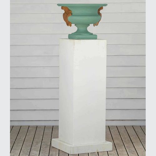 Avignon Small Urn & Plinth Set