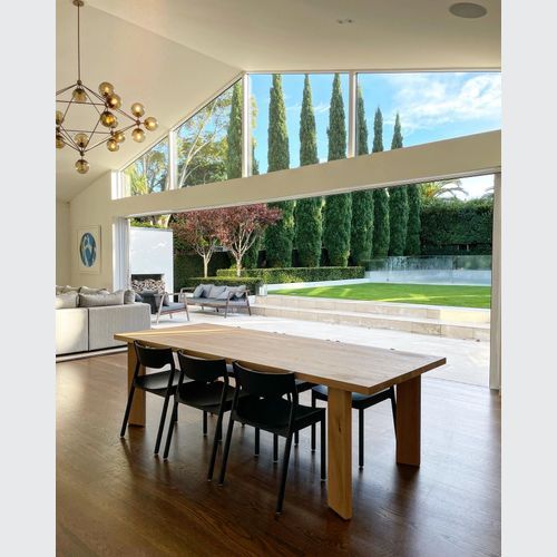 4 Pin Table