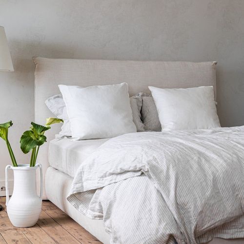 Leila Bed
