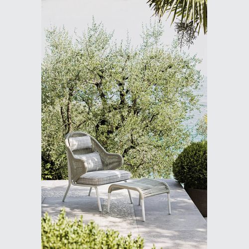 Pleasure 2.0 Outdoor Pouf by Atmosphera