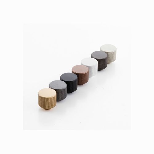 Arezzo Knurled Knob