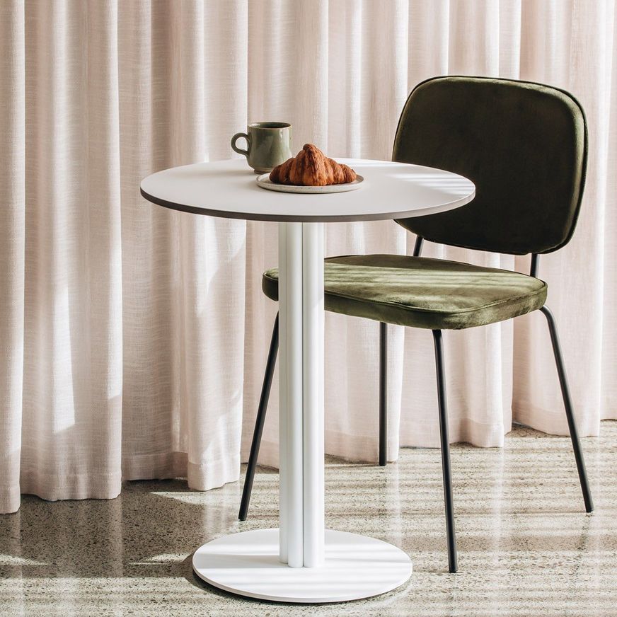 Bouquet 01 Cafe Table Pedestal Base