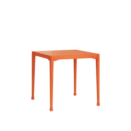 Frisee Table