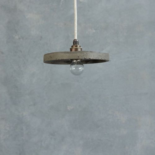 Loman Pendant