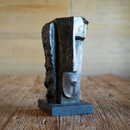 Cubis Head by Bespoke Sculpture