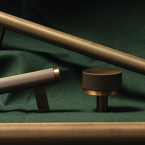 Momo Handles - Bellevue Collection