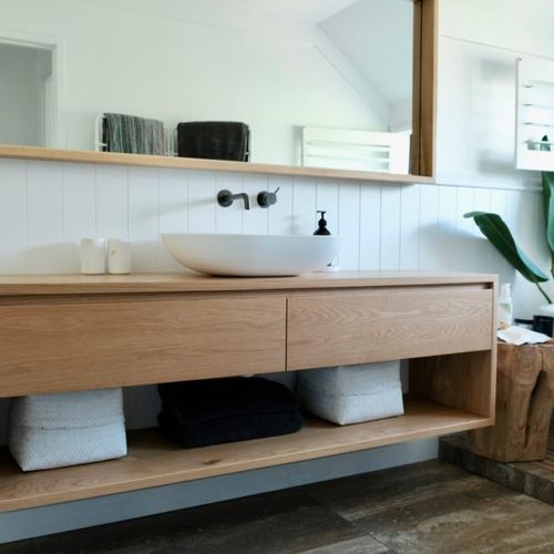 Castor Vanity