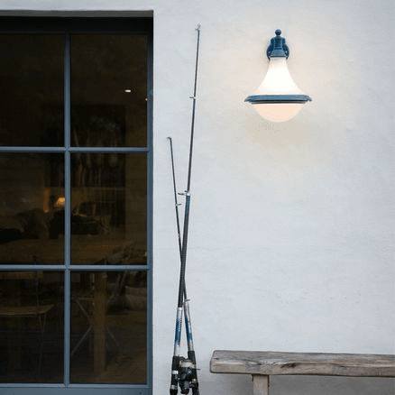 Dallas Model 4 Outdoor Wall Light