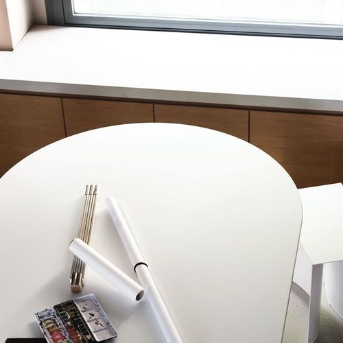 MM8 Dining Table