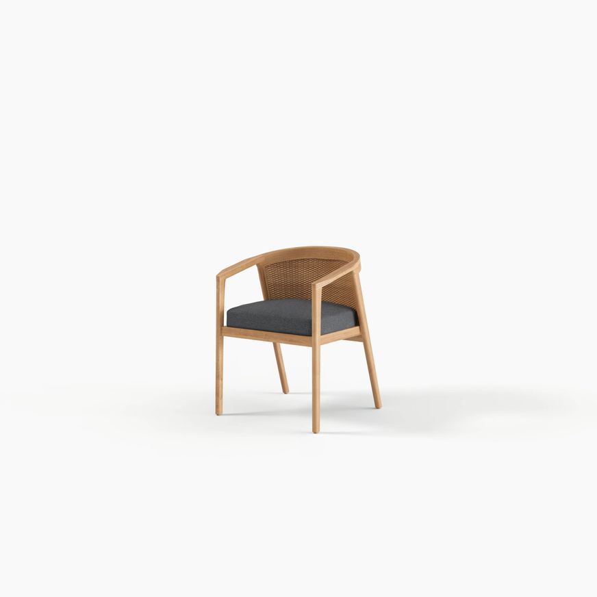 Makara Carver Chair | Outdoor Furniture