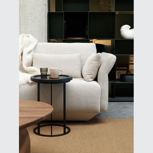 Flared Longchair Sofa by Qliv