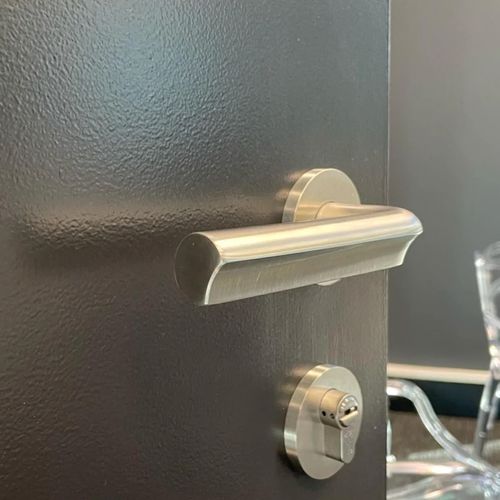 Formani - ECLIPSE - DR100-G Lever Handle on Rose