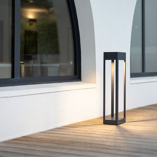 Hogar Model 5 Outdoor Bollard