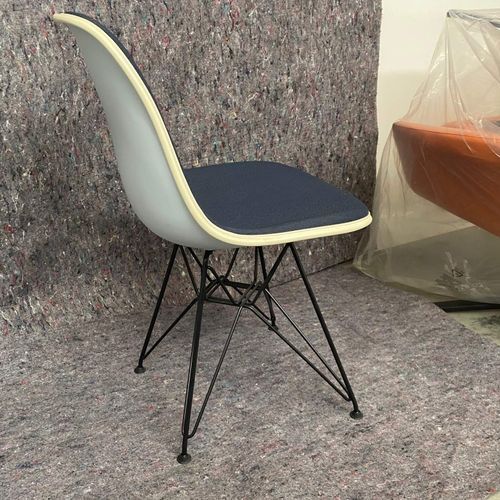 Eames Eiffel Chair