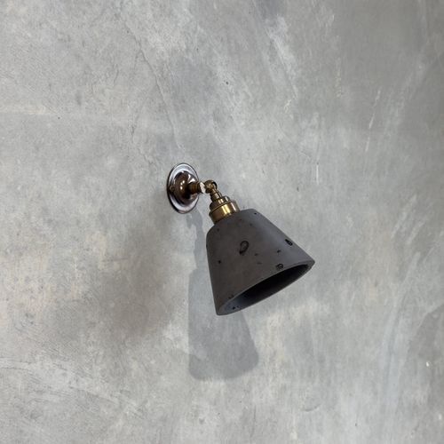 Mod Wall Light with Knuckle