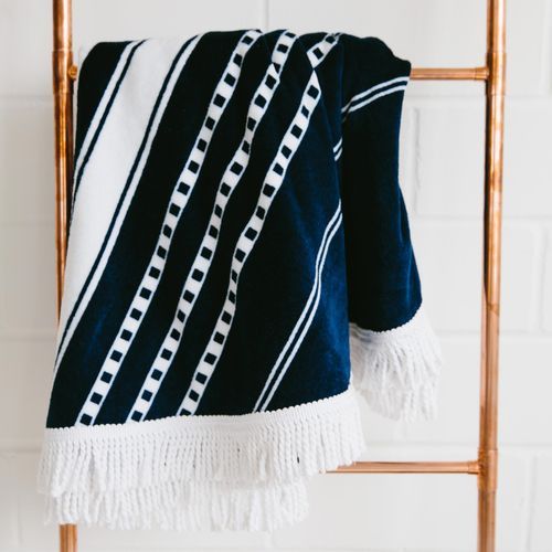 Round Beach Towel/Picnic Blanket - Oceans