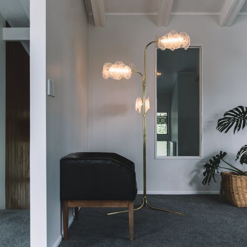 Magnolia Lamp
