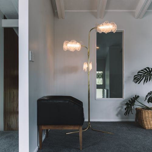 Magnolia Lamp