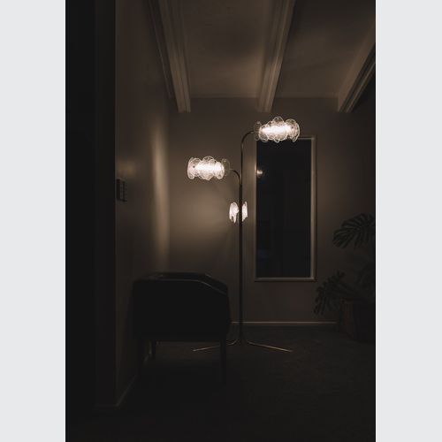 Magnolia Lamp