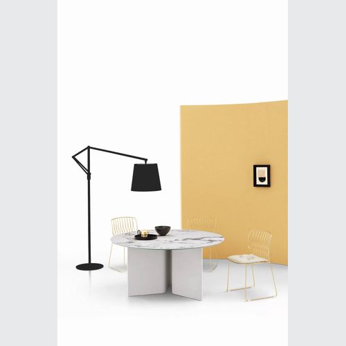 Magnum Table
