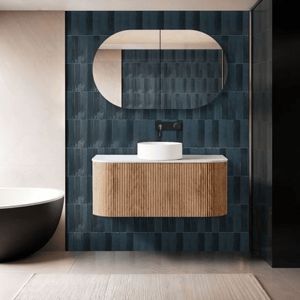 Orio Hayman | Curve Vanity | 890 | Light Walnut