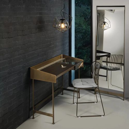 Secret Desk