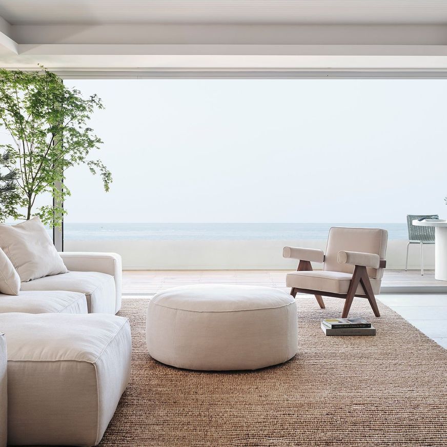 Elio Round Ottoman