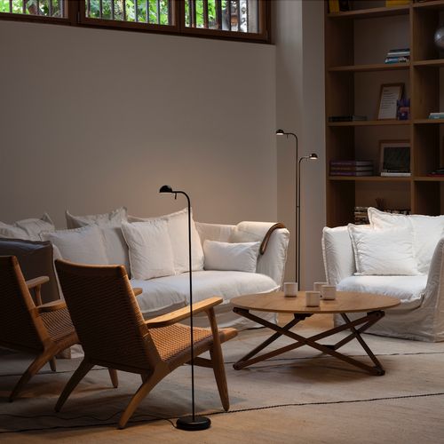 Pin Floor Lamp